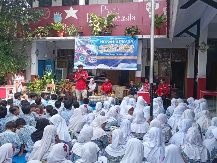 Siaga Sejak Dini, SDN Pancoran Mas 1 Latih Siswa Hadapi Bencana Alam