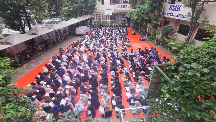 SMP Islamiyah Serua Peringati Hari Santri, Tanamkan Nilai Moral dan Kebersamaan