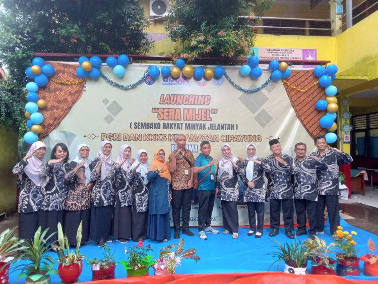PGRI dan K3S Cipayung Luncurkan Program Sera Mijel, Wujud Kolaborasi Peduli Lingkungan