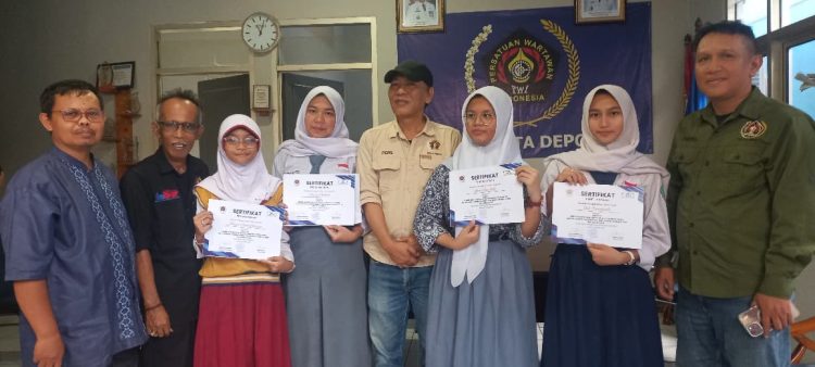 PWI Depok Hidupkan Semangat Sumpah Pemuda Lewat Lomba Puisi Pelajar