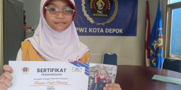Lewat Puisi “Anak Bangsa” Khanza Nayla Oktaniavy Juara 3 Lomba Puisi PWI Depok