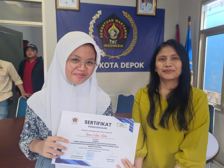 Syesa Agni Fatin Juara 1 Lomba Puisi PWI Depok, Suarakan Semangat Pemuda Lewat “Cahaya di Pelupuk Nusantara”