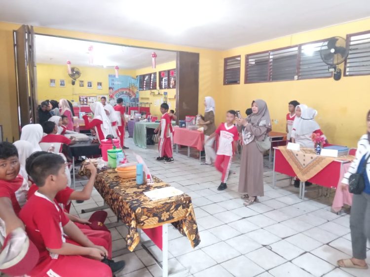 Belajar Matematika Jadi Seru, SDN Limo 3 Hadirkan Pasar Numerasi “Dari Angka Jadi Makna”