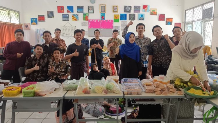 Lomba Nasi Liwet Tumpeng Jadi Ajang Eratkan Kebersamaan Guru dan Siswa di MAN 1 Bogor Kampus 2