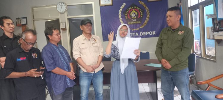 Puisi – “Cahaya di Pelupuk Nusantara”