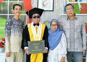 Kisah Inspiratif: Abdul Gawi, Mahasiswa Inklusi Alumni SMAN 6 Mataram yang Raih Gelar Sarjana di UNRAM