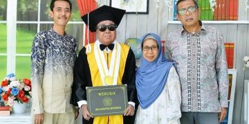 Kisah Inspiratif: Abdul Gawi, Mahasiswa Inklusi Alumni SMAN 6 Mataram yang Raih Gelar Sarjana di UNRAM