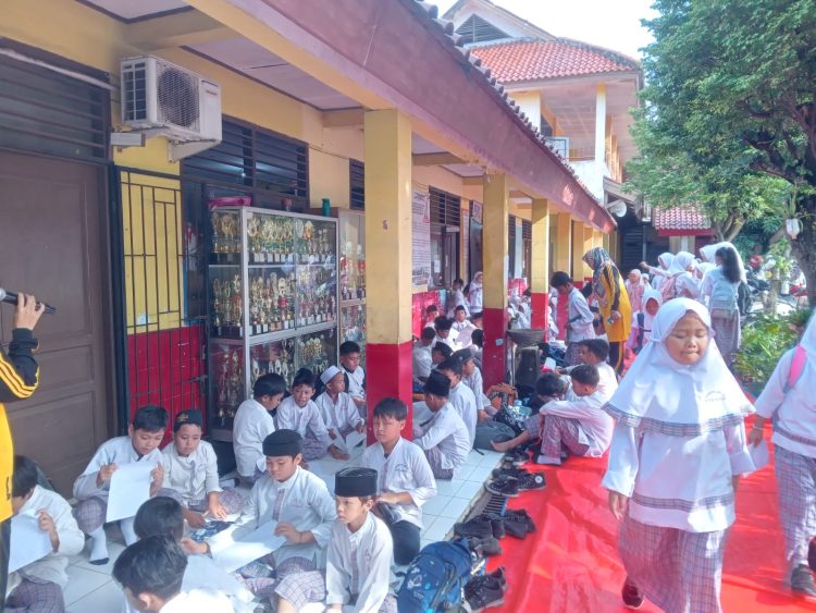 494 Siswa SDN Limo 3 Depok Meriahkan Liga Fest Bulan Bahasa