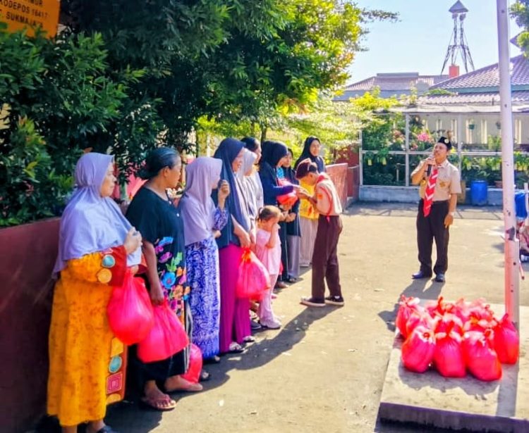 Perjusa SDN Abadijaya 03 Ditutup dengan Aksi Sosial Berbagi Sembako