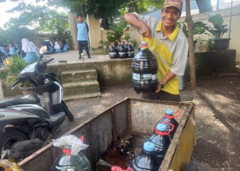 SDN Kedaung dan SDN Pengasinan 03 Kumpulkan Minyak Jelantah Terbanyak di Sawangan