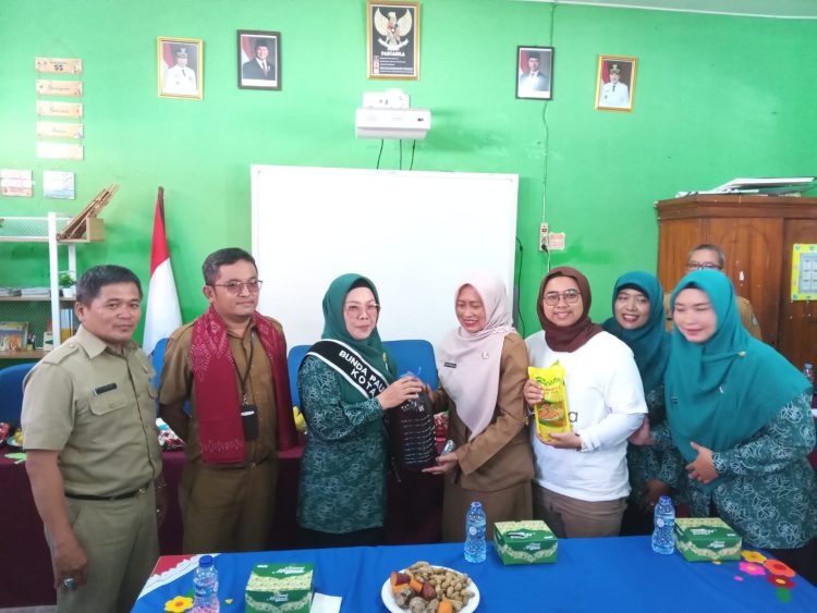 Seramijel Limo: Kolaborasi Sekolah dan Masyarakat Ubah Minyak Jelantah Jadi Berkah Sosial