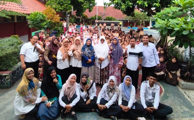 Guest Teacher SDN Mekarjaya 28: Kolaborasi Orang Tua dan Sekolah untuk Generasi Cerdas