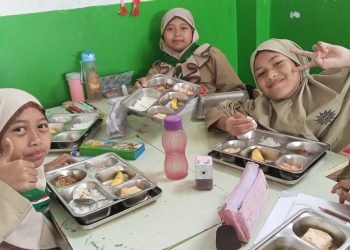 Program MBG Beri Asupan Sehat bagi 579 Siswa SD Muhammadiyah Meruyung