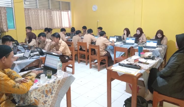 130 Siswa SMK Taman Ilmu Ikuti Tes Kemampuan Akademik Gelombang Kedua