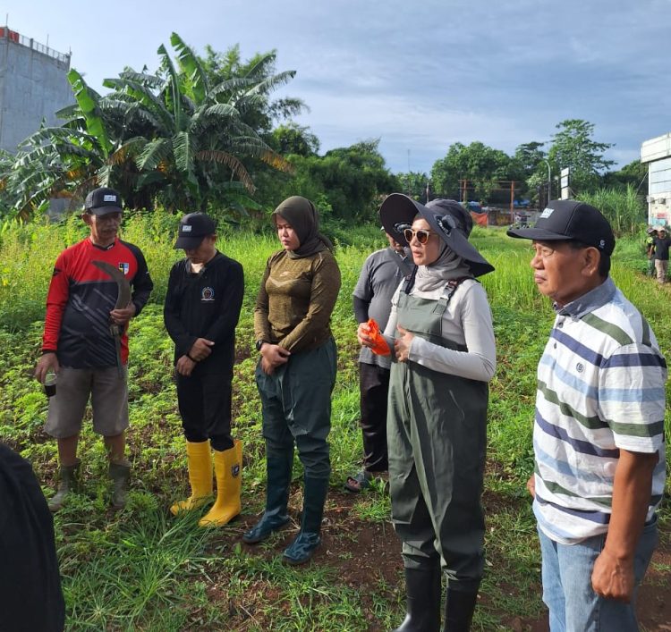 Edukasi Lingkungan, Hj. Yeti Ajak Warga Jaga Sungai dan Ekosistem Kota