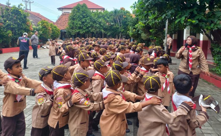 Ratusan Siswa SDN Bojongsari 01 Antusias Ikuti Latihan Pramuka Siaga