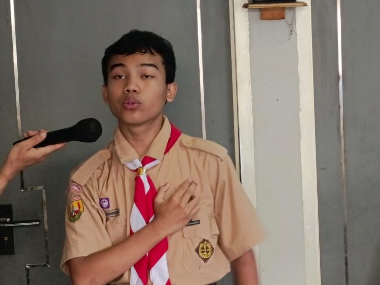 Puisi “Sebutir Nasi, Sejuta Arti” Hantarkan Raihan Syahputra Raih Juara III Lomba Puisi Pelajar se-Kota Depok