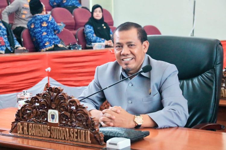 Politik, Ruang Dinamis yang Penuh Warna