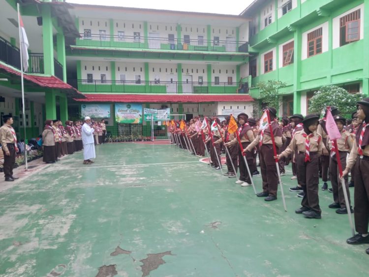 Perjusa MI Unggulan Al Amanah Tanamkan Nilai Kepramukaan kepada 185 Siswa