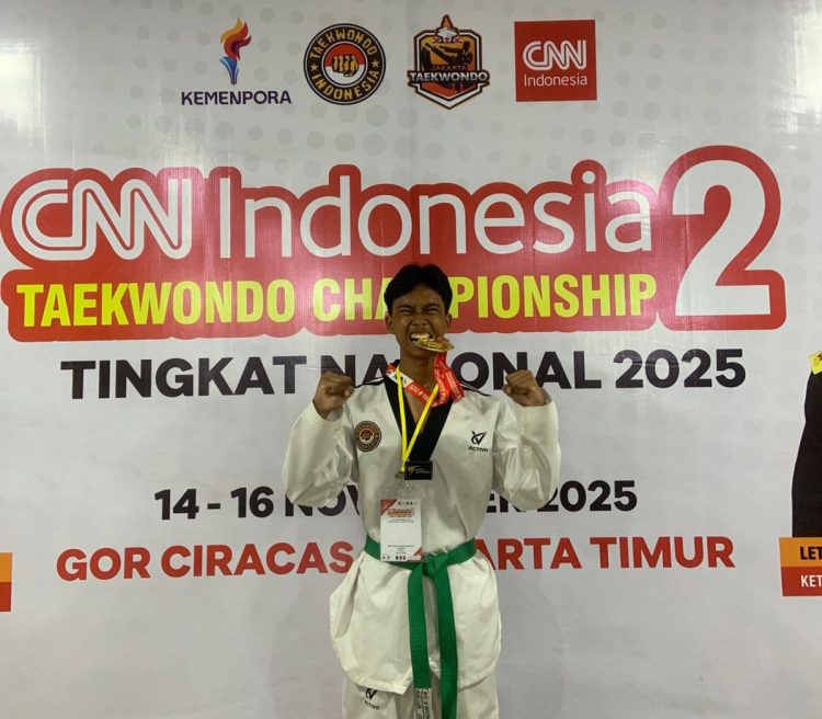 Siswa MAN 1 Bogor Raih Medali Emas Kejuaraan Taekwondo Nasional CNN Indonesia Championship 2025