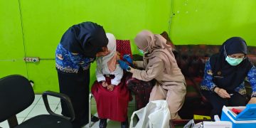 Vaksinasi TD Dituntaskan, SDN Cinangka 04 Sweeping Siswa yang Belum Imunisasi
