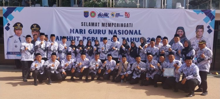Puisi – Pilar Bangsa di Gerbang Emas 2045