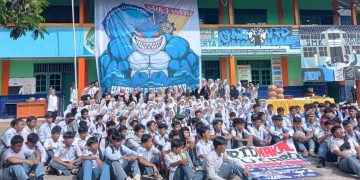 Penuh Haru, Siswa SMK Darul Ulum Persembahkan Acara Spesial di HGN 2025