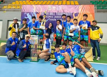 Tim Voli SMK Nurul Azhar Pertahankan Gelar Juara FKKSMKS Jabar Cup 2025
