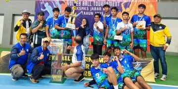 Tim Voli SMK Nurul Azhar Pertahankan Gelar Juara FKKSMKS Jabar Cup 2025