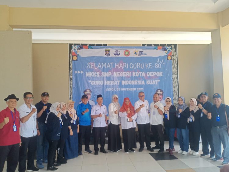 Ratusan Guru SMP Negeri Meriahkan Lomba HUT ke-80 PGRI dan HGN 2025 di Alun-Alun Depok