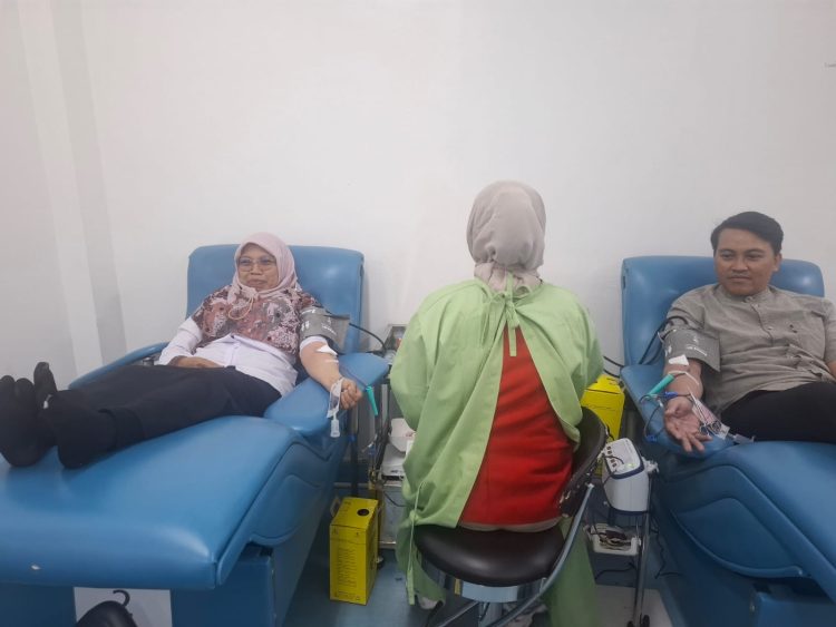 PGRI Depok Gandeng PMI Selenggarakan Aksi Kemanusiaan Donor Darah