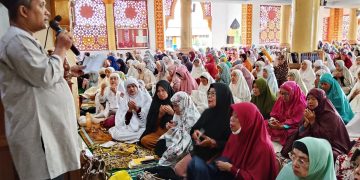 SIT Al-Madinah Gelar Santunan Akbar Bersama 4.000 Jemaah
