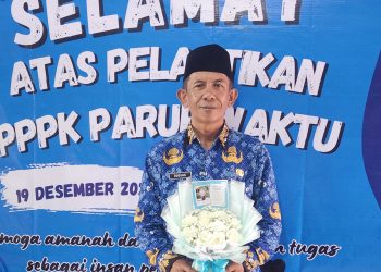 Terima SK PPPK Paruh Waktu, Dudung Wakili Penjaga Sekolah Sukmajaya Ucapkan Ini