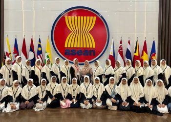 Mahasiswi HI UNIDA Gontor Kunjungi Sekretariat ASEAN, Pelajari Sejarah dan Diplomasi Kawasan