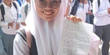 Puisi – “Guruku Sang Penerang Jalan”