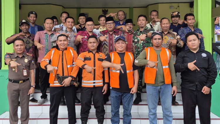 Tim Relawan Bencana Kecamatan Nalumsari Dikukuhkan