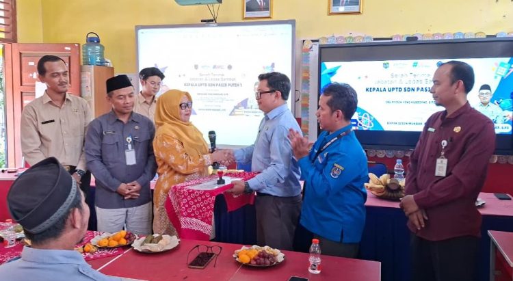 Beben Mukbar Resmi Jabat Plt Kepala SDN Pasir Putih 01 Gantikan Hj. Yeni Kusdiani