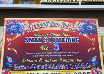 HUT SMA Negeri 3 Lumajang Meriah, Ratusan Karangan Bunga Warnai Pengukuhan IKAGA