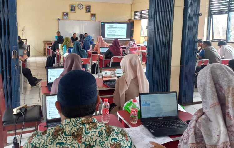 Dorong Digitalisasi Sekolah, K3S Sawangan Adakan Bimtek E-Rapor