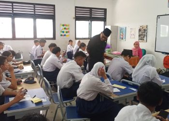 PSAS SMPN 30 Depok Berjalan Lancar, Siswa Masuki Hari Keempat Ujian