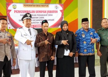 Percepat Pelayanan Desa, Petinggi Ngetuk Nalumsari Lantik Carik Definitif