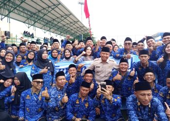 Haru di Stadion Merpati! 2.406 GTK Depok Dilantik Jadi PPPK Meski Diguyur Hujan