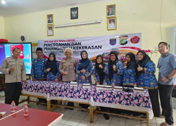 Sat Bimas Polres Metro Depok Sosialisasikan Anti-Bullying di SDN Beji Timur 1
