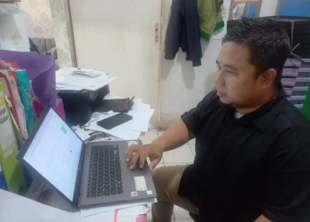 SDN Pasir Putih 03 Terapkan e-Rapor Nasional pada Pembagian Rapor Semester Ganjil