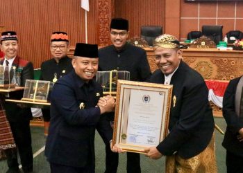 Bambang Sutopo Raih BKD Award 2025 DPRD Kota Depok – Kategori Kinerja Terbaik
