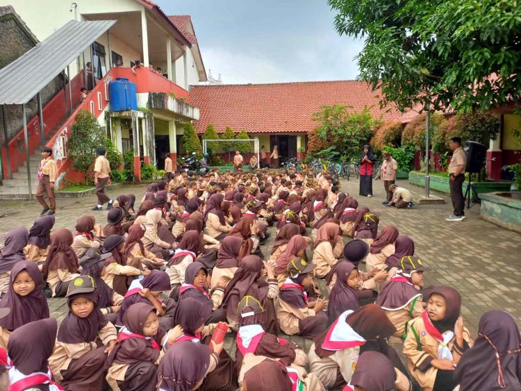 200 Siswa SDN Pondok Petir 02 Depok Ikuti Latihan Pramuka Siaga