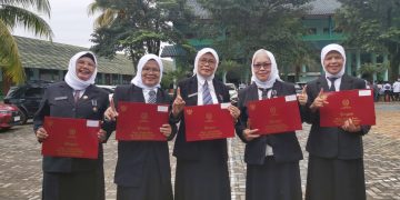 4 Guru MAN 1 Bogor Terima Satyalencana Karya Satya pada Peringatan HAB ke-80 Kemenag