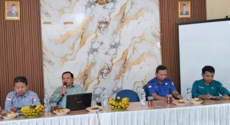 Kepala SDN dan SD Swasta Sawangan Evaluasi Kinerja 2025 di Sekretariat PGRI