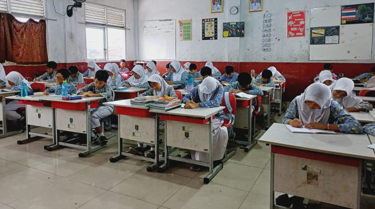 Guru SDN Bedahan 01 Intensifkan Persiapan Ujian Akhir Jenjang 2026