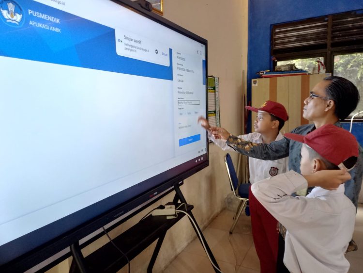 Persiapan TKA 2026, SDN Duren Seribu 01 Bojongsari Lakukan Simulasi Berbasis Digital